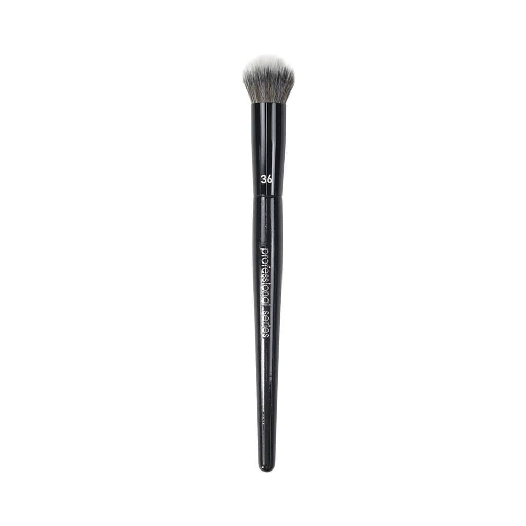 Elly No. 36 Medium Oval Concealer Brush for Seamless Blending