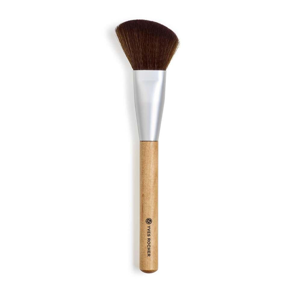 Angled Blush Brush for Seamless Cheek Definition