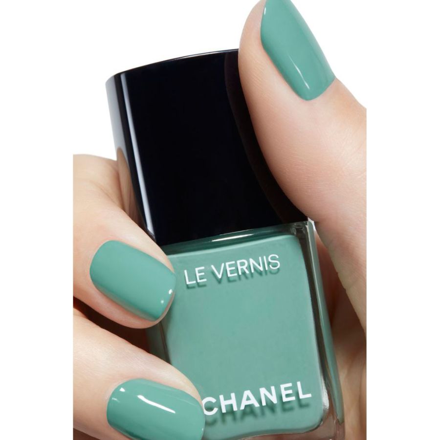 Chanel Le Vernis Longwear Nail Colour for High Shine 13ml