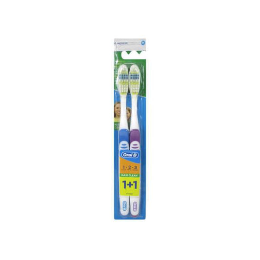 Oral-B Manual Toothbrush Medium Bristle 1+1 Pack - Effective Oral Hygiene for Daily Cleaning