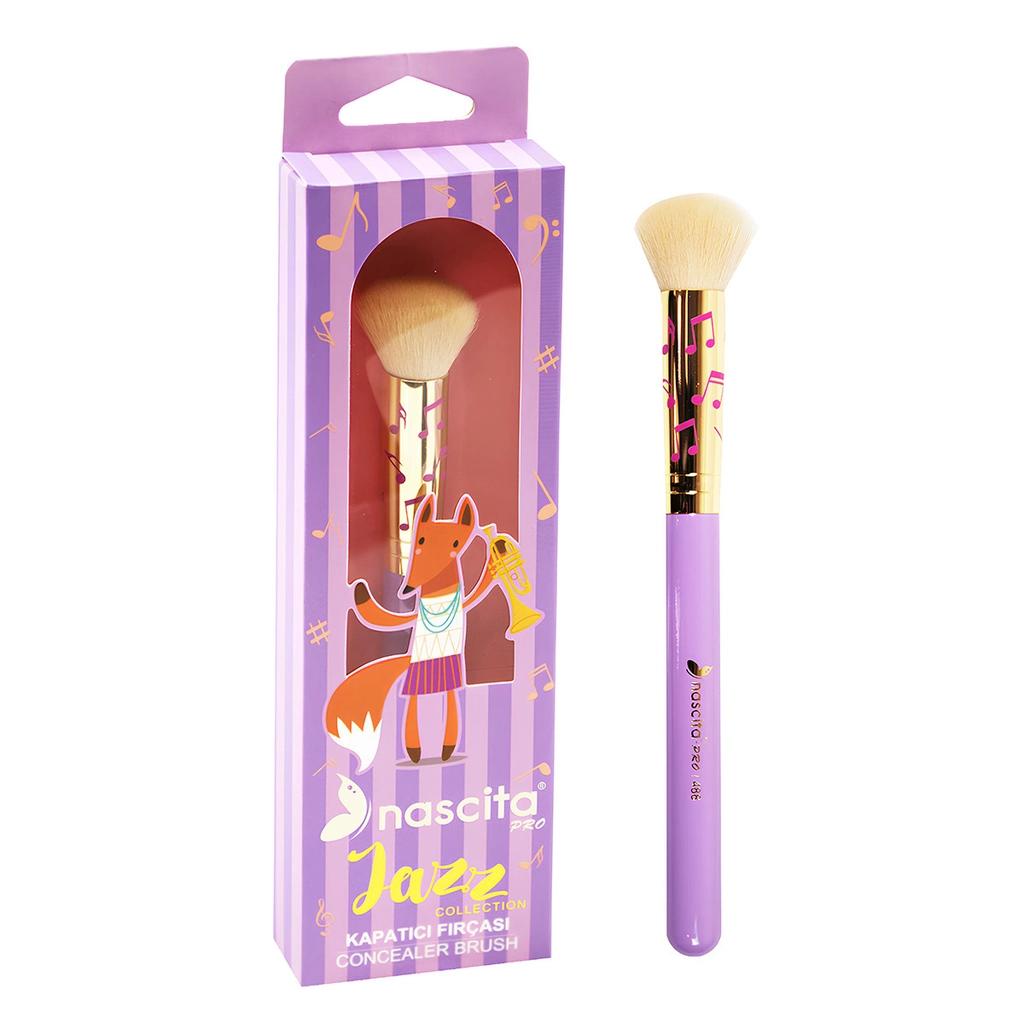 Nascita Jazz Concealer Brush for Seamless Blending