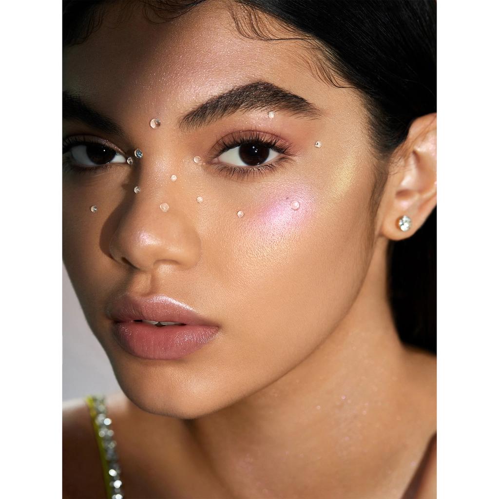 Sheglam Chroma Glow Liquid Highlighter in Flying Comet