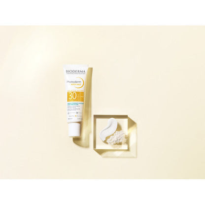 Bioderma Photoderm AKN Mat SPF 30 Mattifying Sunscreen Fluid