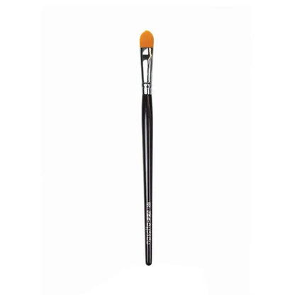 Nascita Pro Concealer Brush for Seamless Blending