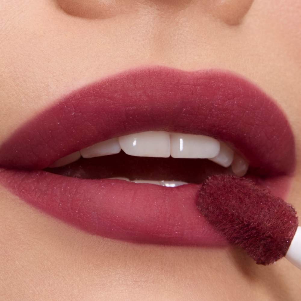 Lancome Lip Idole Cuddle Blur 90 Berry Bisou Matte Tint