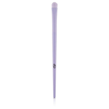 Eklips Colors Flat Eyeshadow Brush for Precise Application