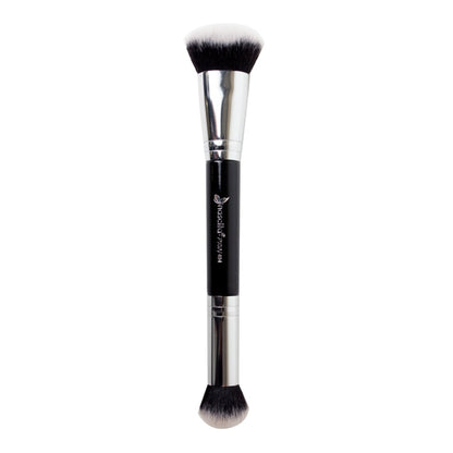 Nascita Dual-Ended Angled Foundation & Concealer Brush