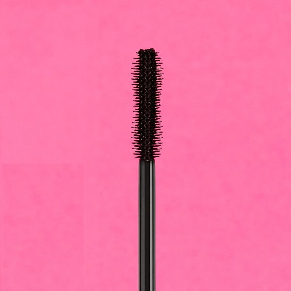 theBalm Big Fan Defining Mascara: Xtra-Lush Brush for Volumizing & Long-Lasting Eyelash Enhancement Ð Achieve Dramatic, Thick Lashes All Day.