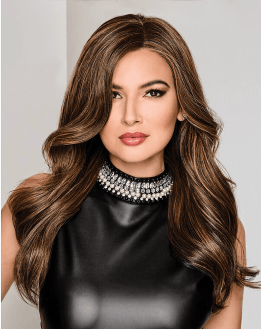 Raquel Welch Model Mode Wig, Color RL17/23SS, New With Tags
