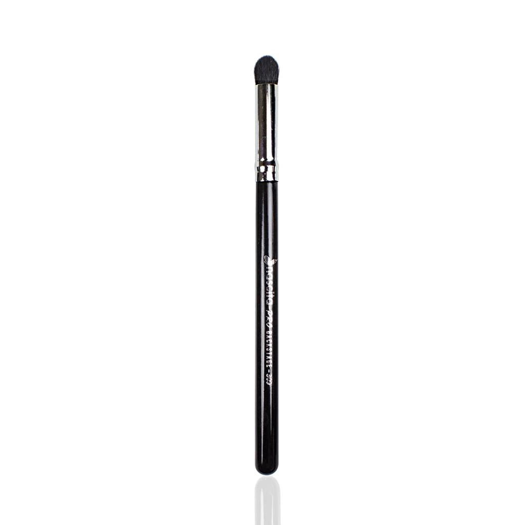 Nascita 309 Round Eye Brush for Seamless Eyeshadow Blending